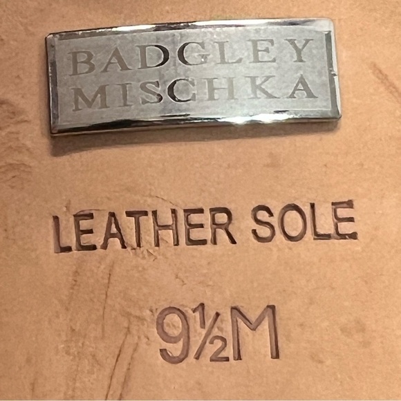 Badgley Mischka Daisy II Gold Glitter D’Orsay Pumps Evening Event Heels 9.5 - Picture 12 of 13